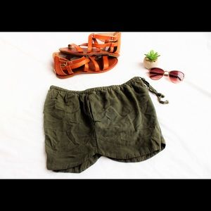 Mossimo • Green linen shorts • Size M
